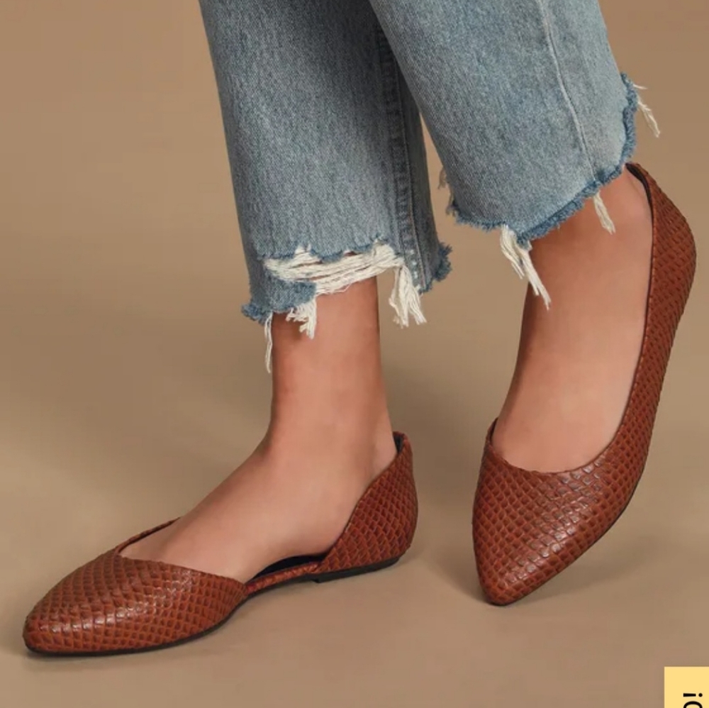 LULU'S NEW W/BOX leather faux snake skin flats